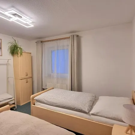Eva'S Apartment - Angenehm Kuehles Erdgeschoss-Apartment Business&Monteur&Relax * Durbheim